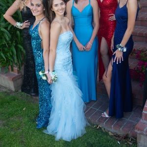 Prom dress that I only got to take pictures in because I broke my foot.